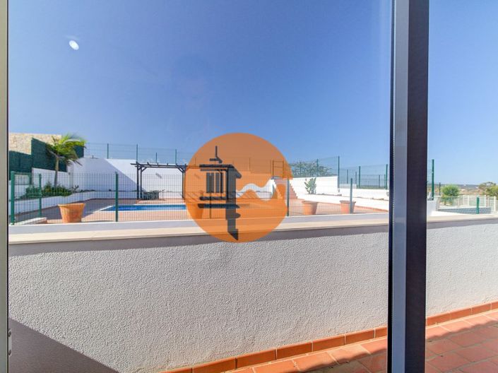 Image No.35-4 Bed House for sale