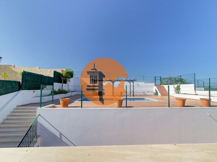 Image No.36-4 Bed House for sale