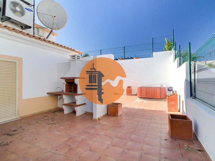 Image No.46-4 Bed House for sale