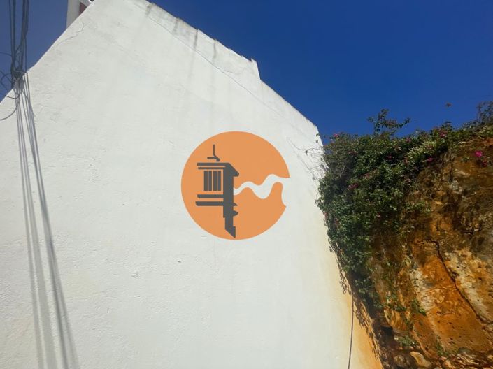 Image No.12-1 Bed House for sale