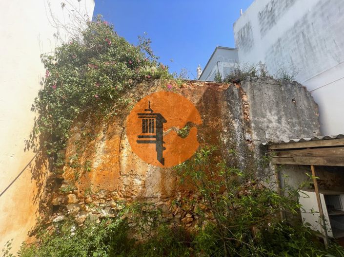 Image No.13-1 Bed House for sale