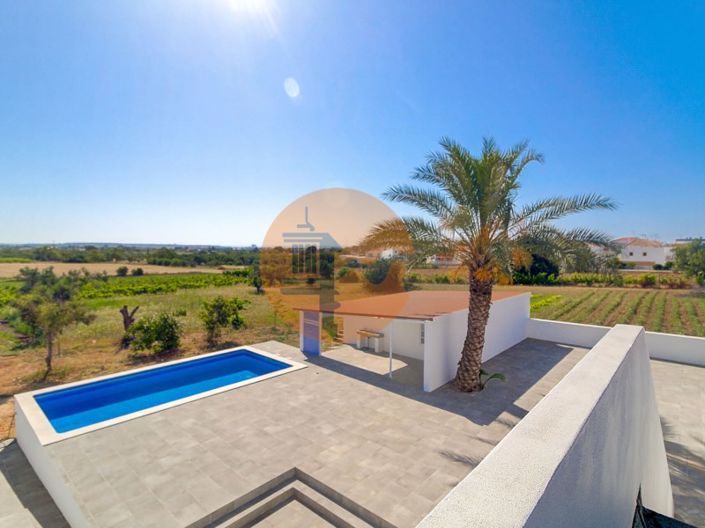 Image No.3-6 Bed House for sale