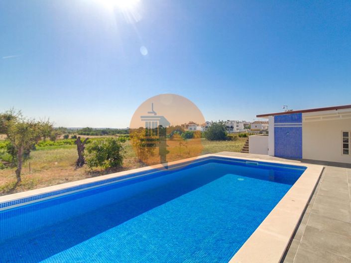 Image No.31-6 Bed House for sale