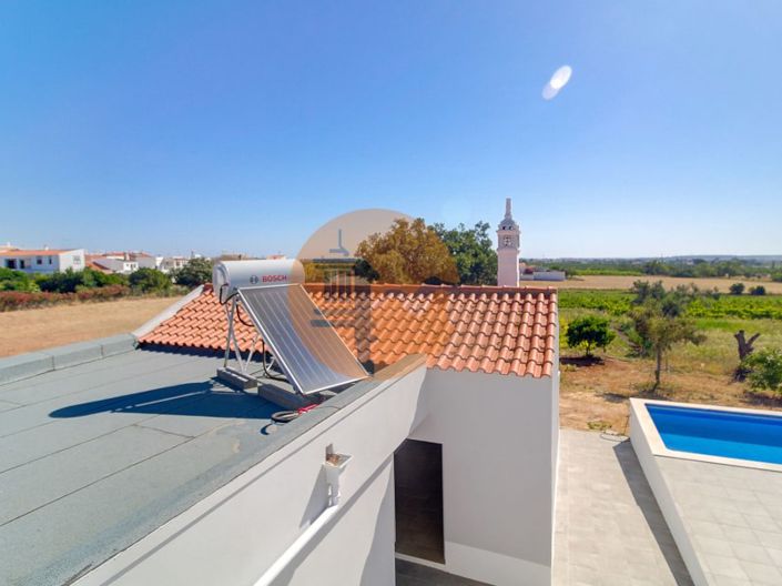 Image No.41-6 Bed House for sale