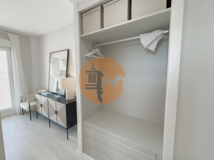 Image No.12-2 Bed Apartment for sale