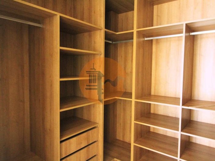 Image No.33-4 Bed House for sale