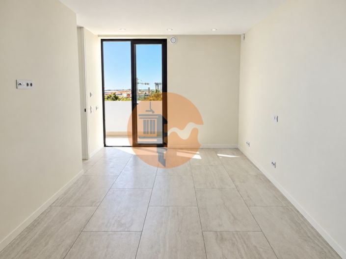 Image No.31-4 Bed House for sale