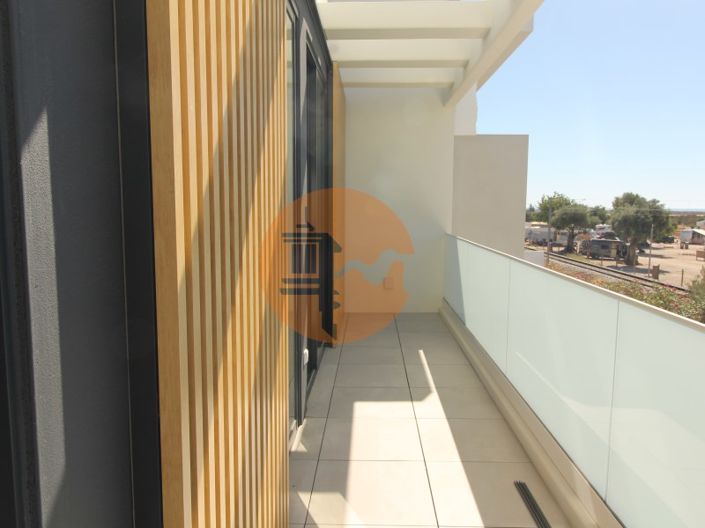 Image No.38-4 Bed House for sale