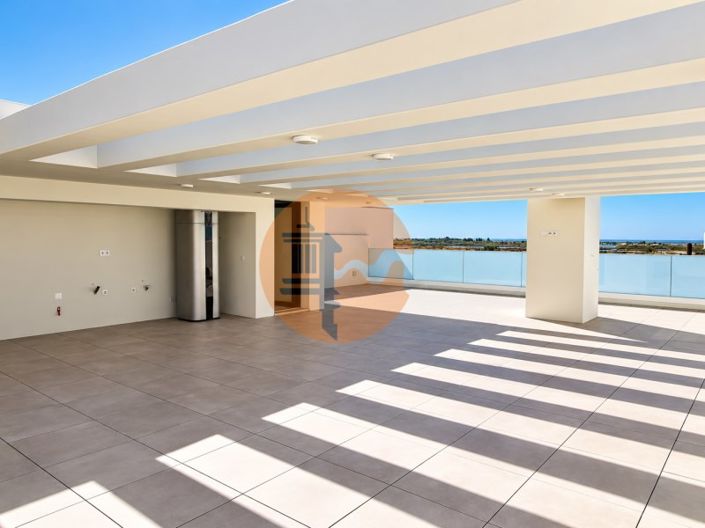 Image No.52-4 Bed House for sale