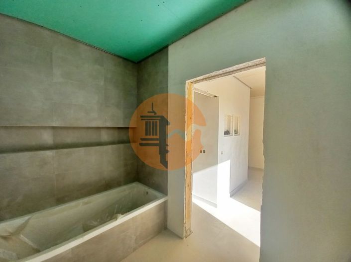 Image No.31-2 Bed Apartment for sale