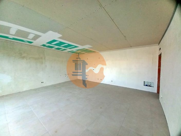 Image No.18-2 Bed Apartment for sale