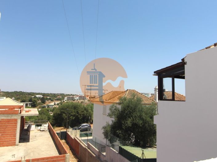 Image No.13-3 Bed House for sale