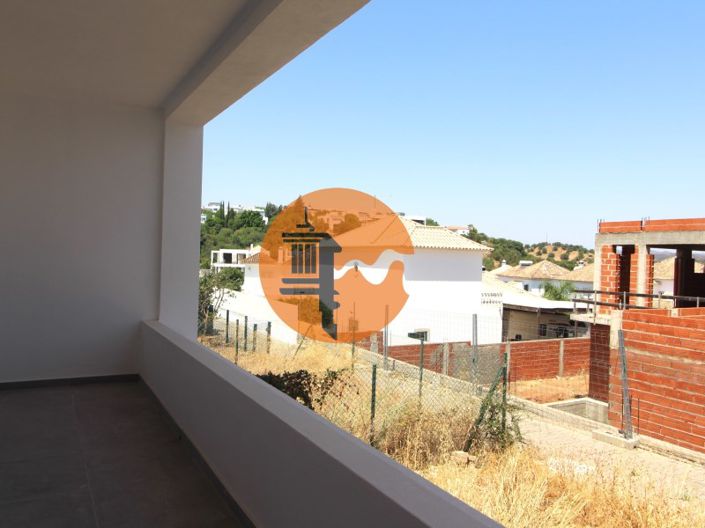 Image No.30-3 Bed House for sale