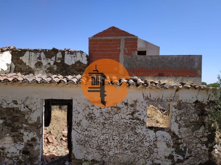 Image No.20-6 Bed Farmhouse for sale