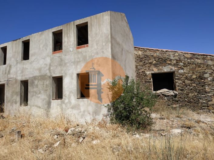 Image No.4-6 Bed Farmhouse for sale
