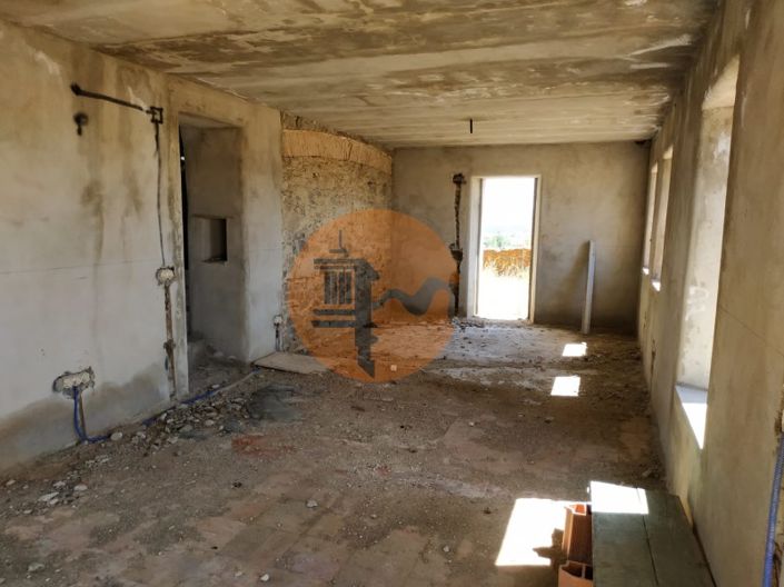 Image No.47-6 Bed Farmhouse for sale