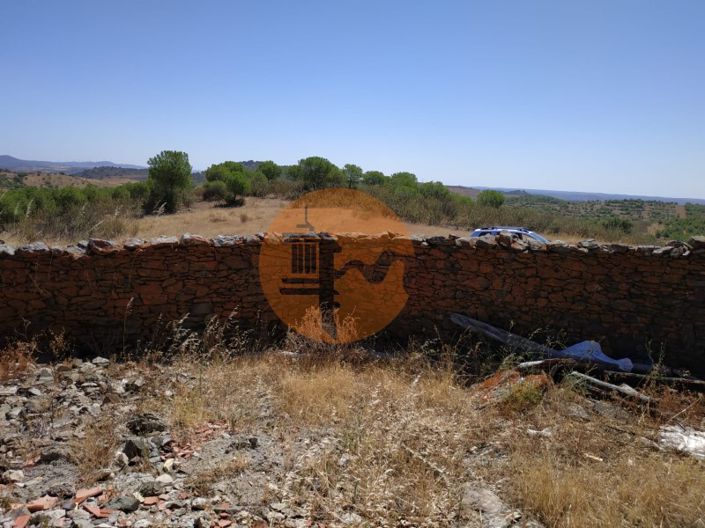 Image No.9-6 Bed Farmhouse for sale