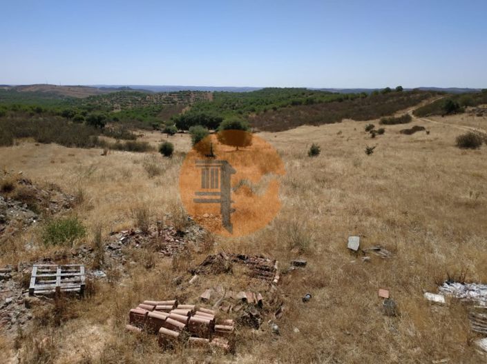 Image No.10-6 Bed Commercial for sale