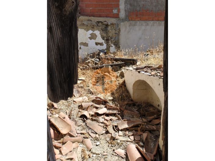 Image No.19-6 Bed Commercial for sale