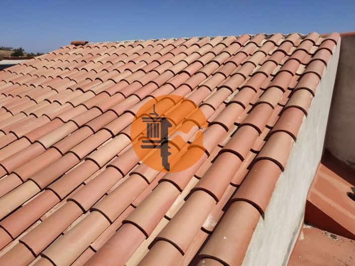 Image No.22-6 Bed Commercial for sale