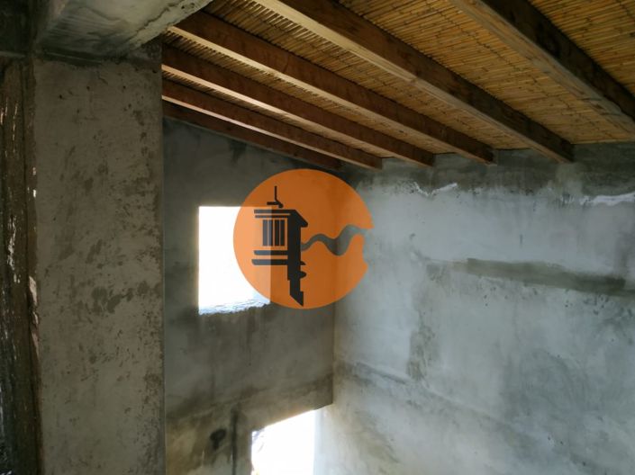 Image No.26-6 Bed Commercial for sale