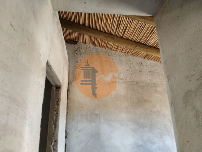 Image No.40-6 Bed Commercial for sale