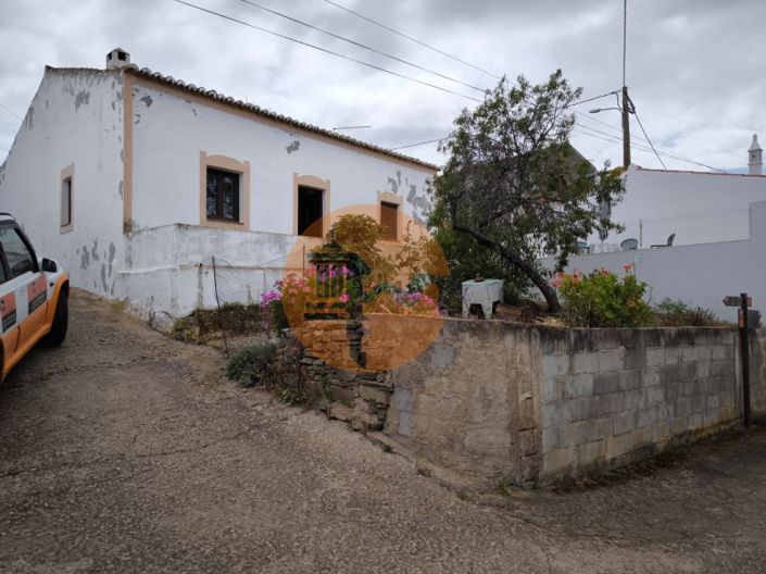Image No.1-3 Bed House for sale