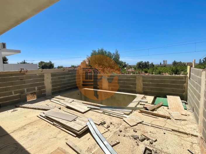 Image No.5-4 Bed House for sale