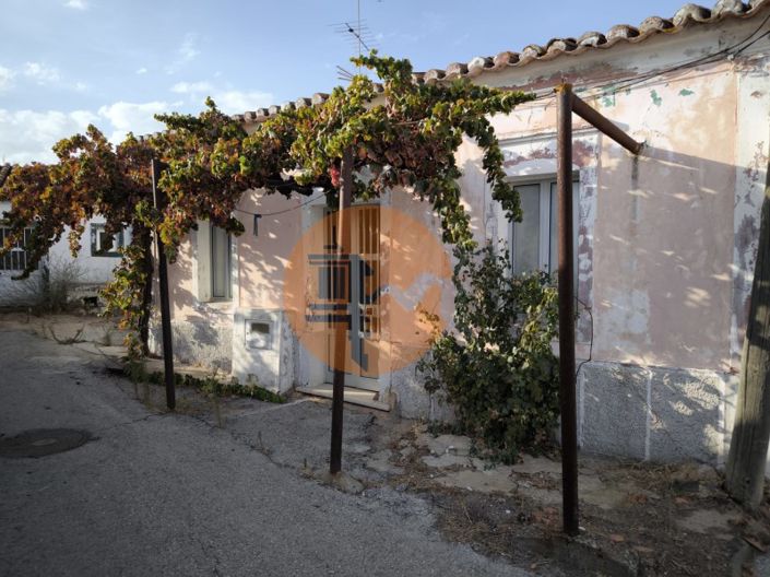 Image No.1-3 Bed House for sale