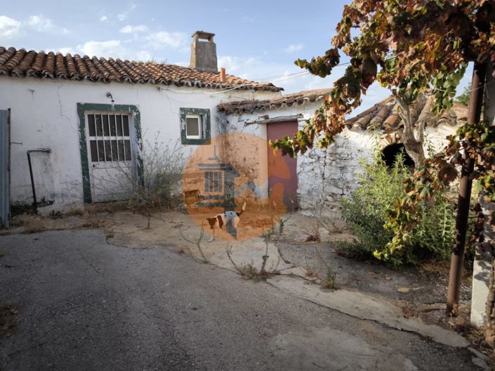 Image No.7-3 Bed House for sale