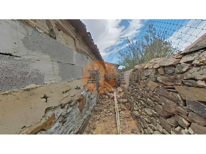 Image No.61-3 Bed House for sale