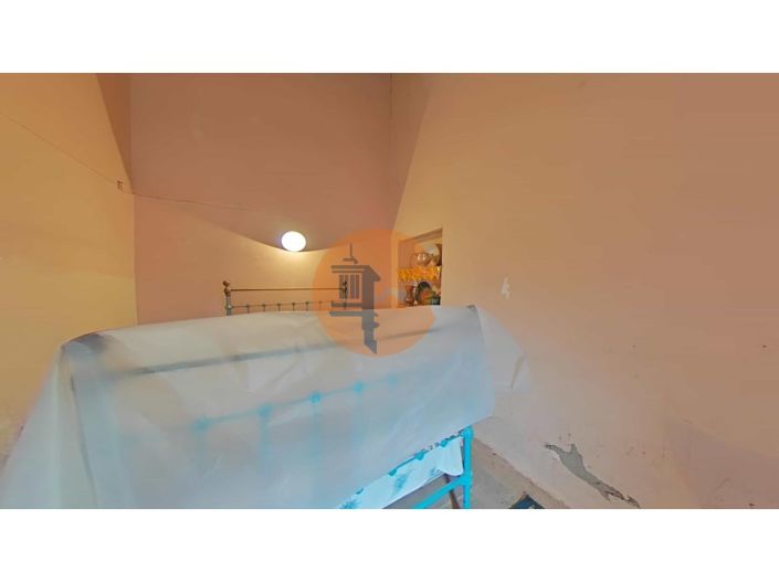 Image No.73-3 Bed House for sale