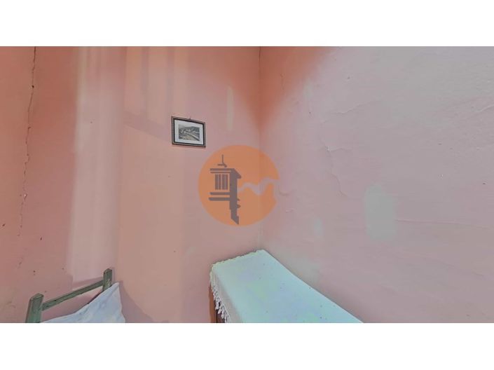 Image No.76-3 Bed House for sale