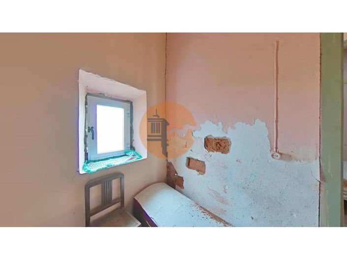 Image No.77-3 Bed House for sale