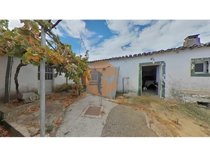 Image No.87-3 Bed House for sale