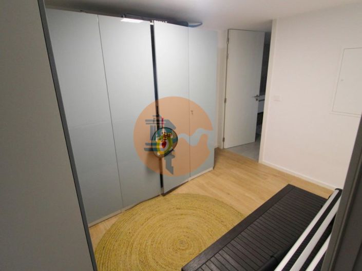 Image No.28-4 Bed House for sale