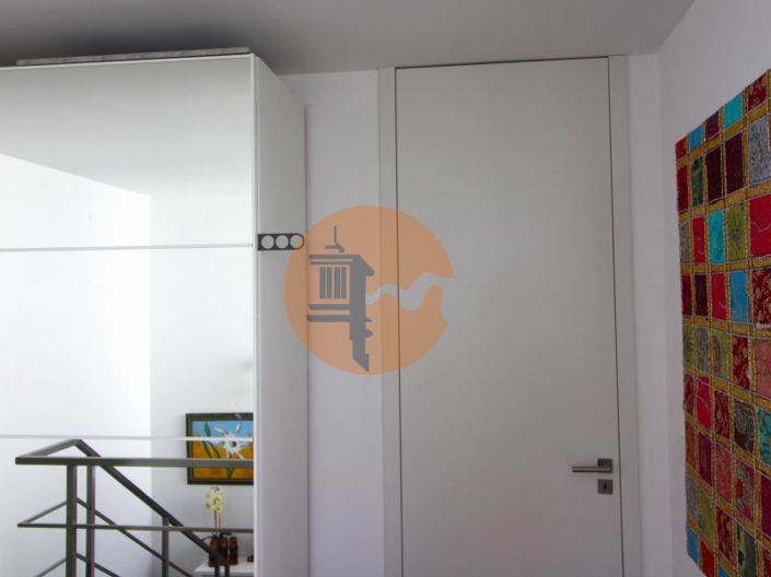 Image No.44-4 Bed House for sale