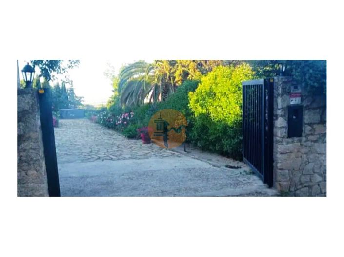 Image No.14-4 Bed House for sale