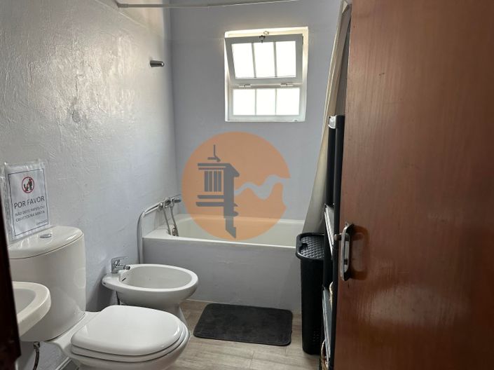 Image No.101-7 Bed House for sale