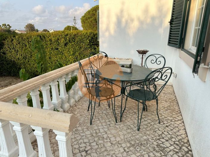 Image No.20-7 Bed House for sale