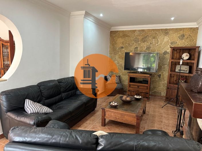 Image No.31-7 Bed House for sale