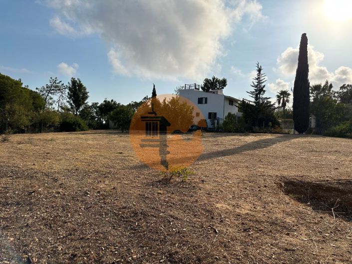 Image No.62-7 Bed House for sale