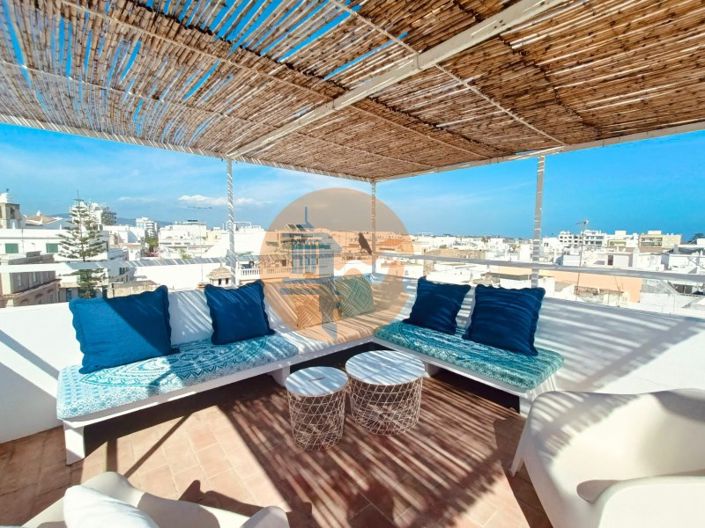 Image No.1-3 Bed House for sale
