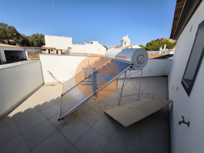 Image No.38-5 Bed House for sale