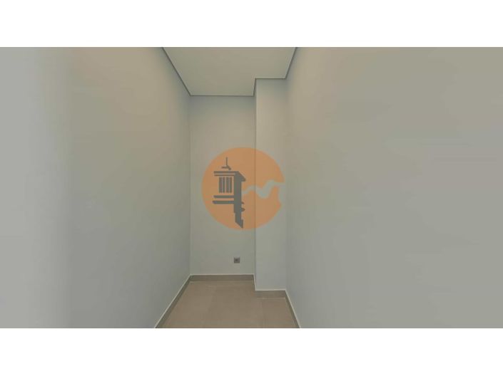 Image No.45-5 Bed House for sale