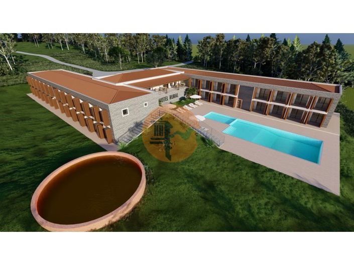 Image No.8-40 Bed Farmhouse for sale