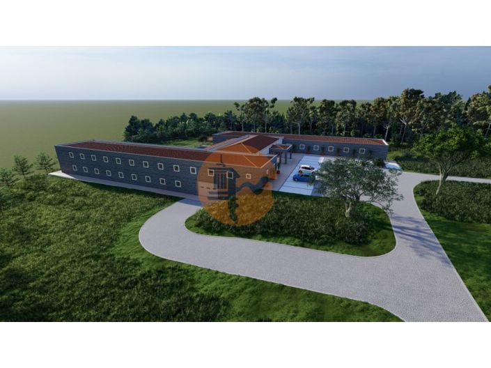 Image No.10-40 Bed Farmhouse for sale