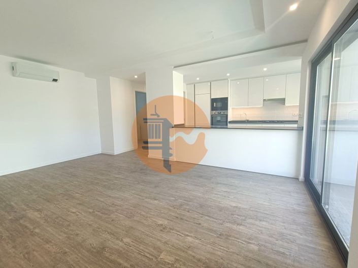 Image No.1-3 Bed Apartment for sale