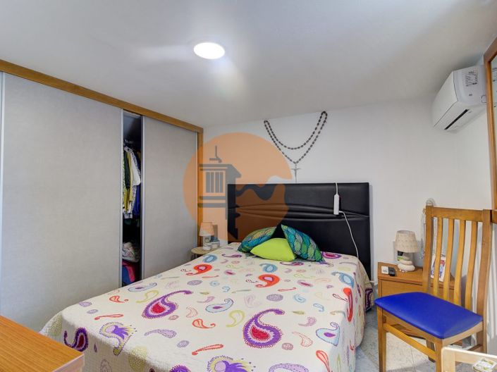 Image No.40-2 Bed Commercial for sale