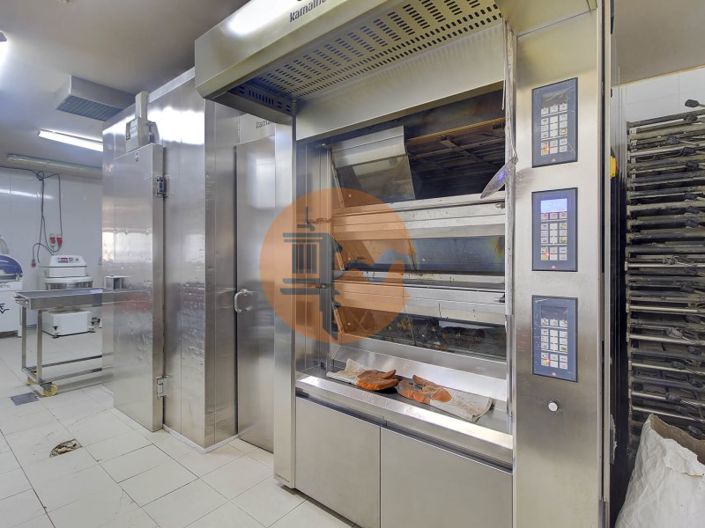 Image No.8-2 Bed Commercial for sale